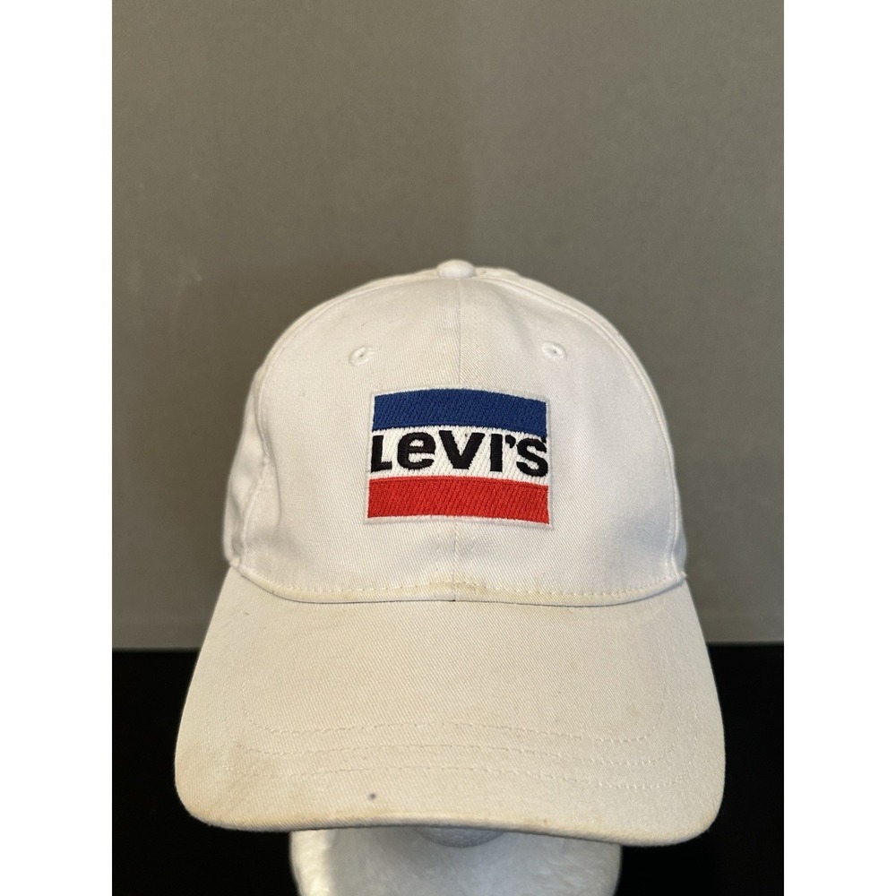 Levi's‎ White Hat